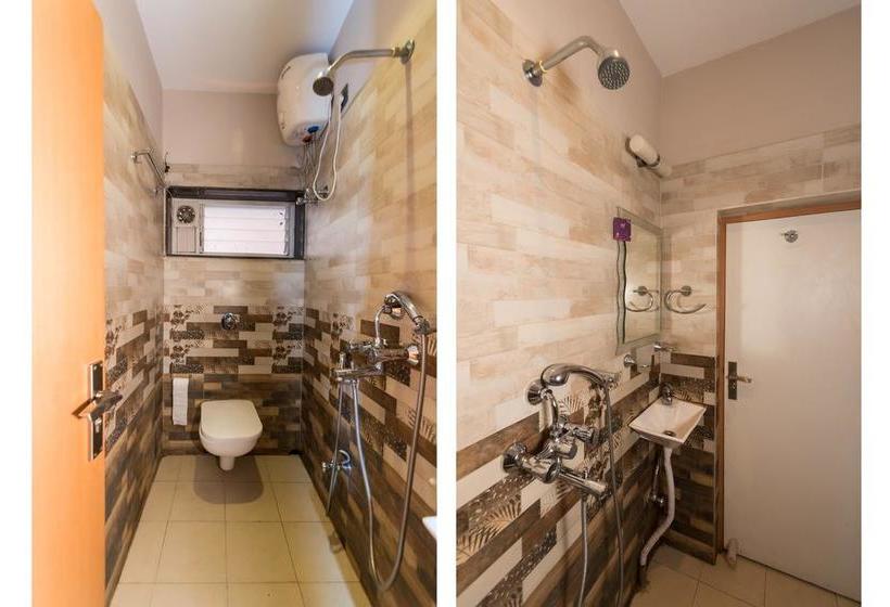 בית מלון כפרי Oyo 3363 Near Sarat Bose Road