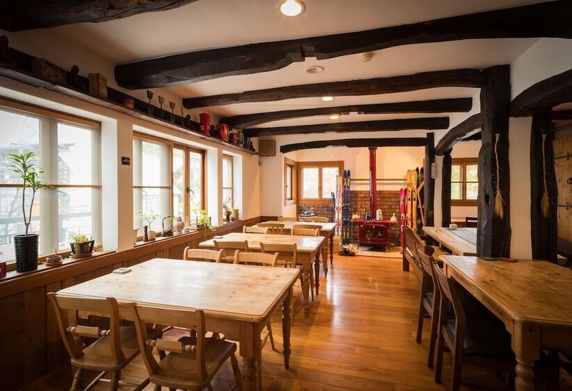 בית מלון כפרי Pension Nugget Inn