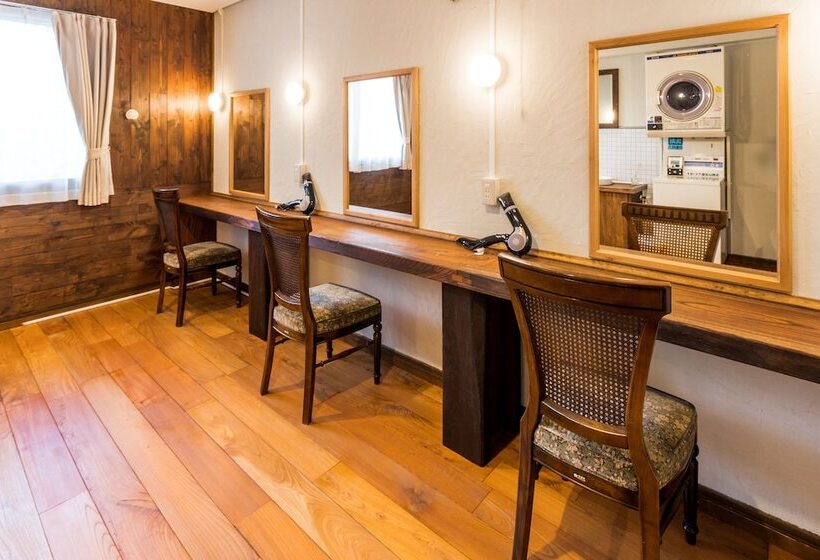 בית מלון כפרי Pension Nugget Inn