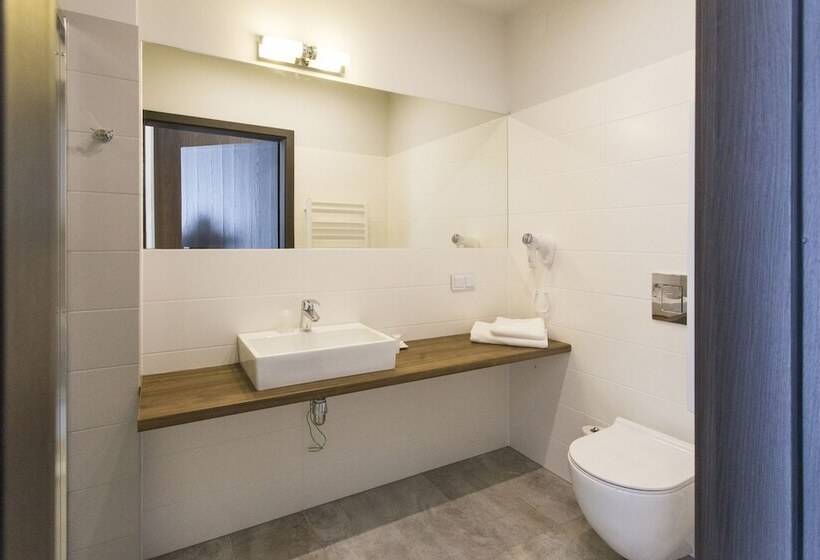 בית מלון כפרי Polanka Conference Center