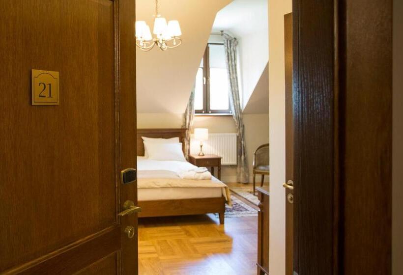 בית מלון כפרי Polanka Conference Center