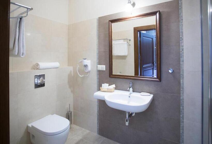 בית מלון כפרי Polanka Conference Center