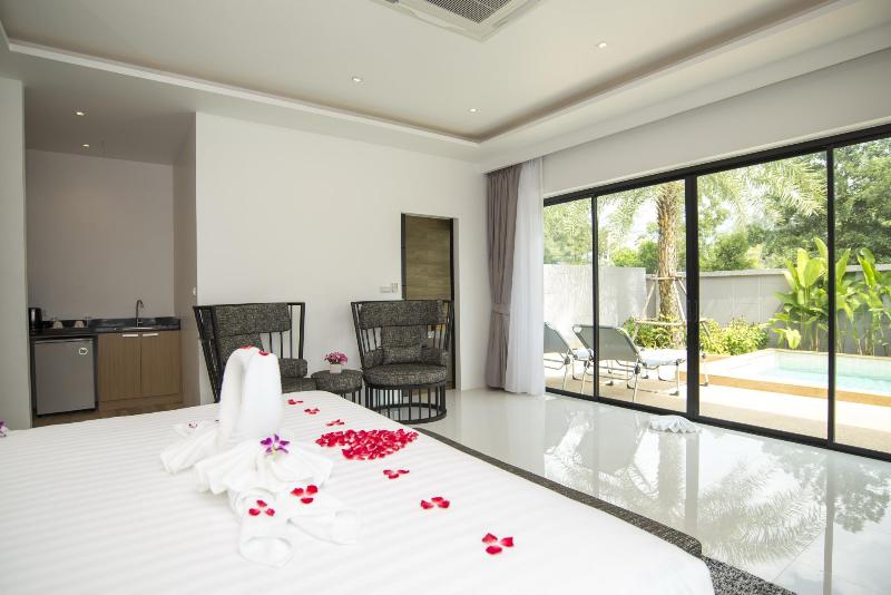 בית מלון כפרי Pumeria Resort Phuket