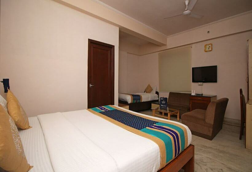 Отель Sai Residency