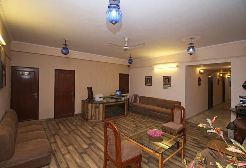 Отель Sai Residency