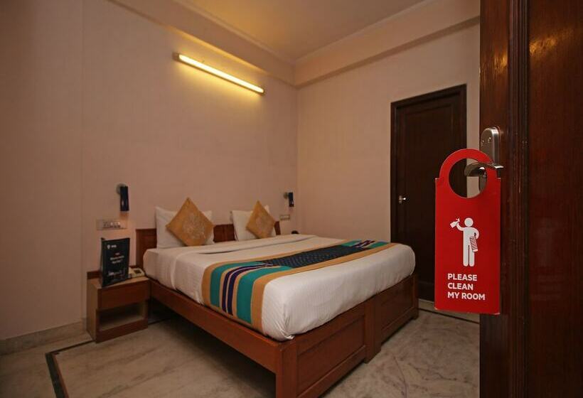 Отель Sai Residency