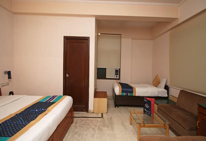 Отель Sai Residency