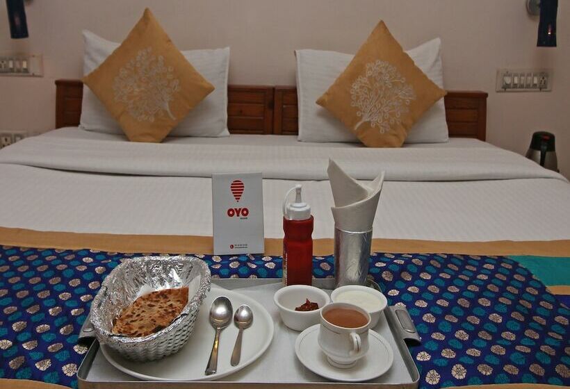 Отель Sai Residency