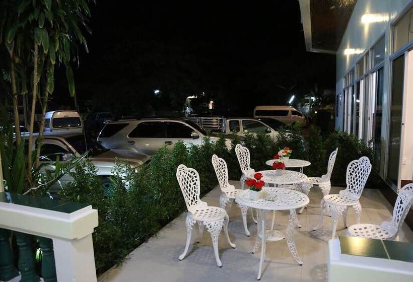 호텔 The Great Rayong