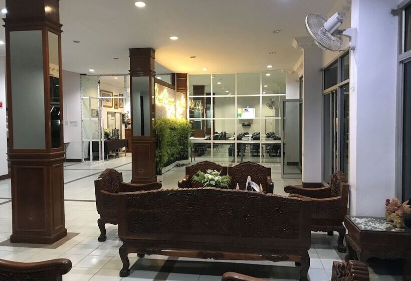 호텔 The Great Rayong