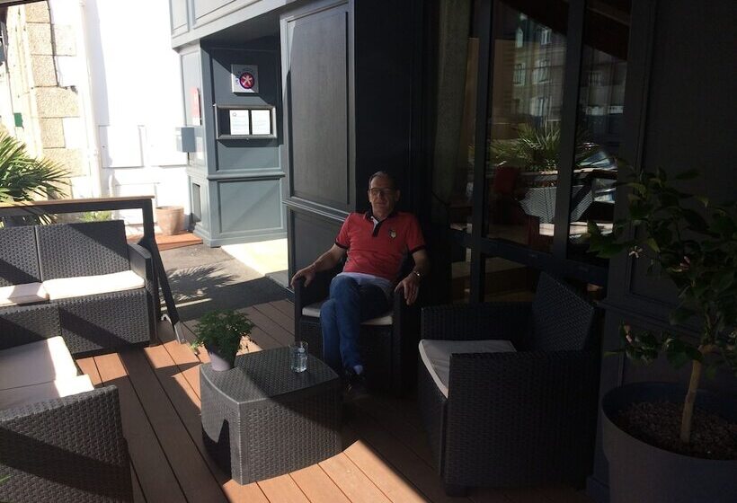 ホテル The Originals City, Hôtel Du Château, Pontivy