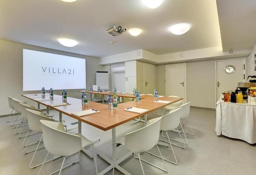 هتل Villa 21 By Victus