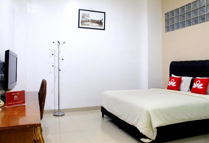 בית מלון כפרי Zen Rooms Lengkong Besar