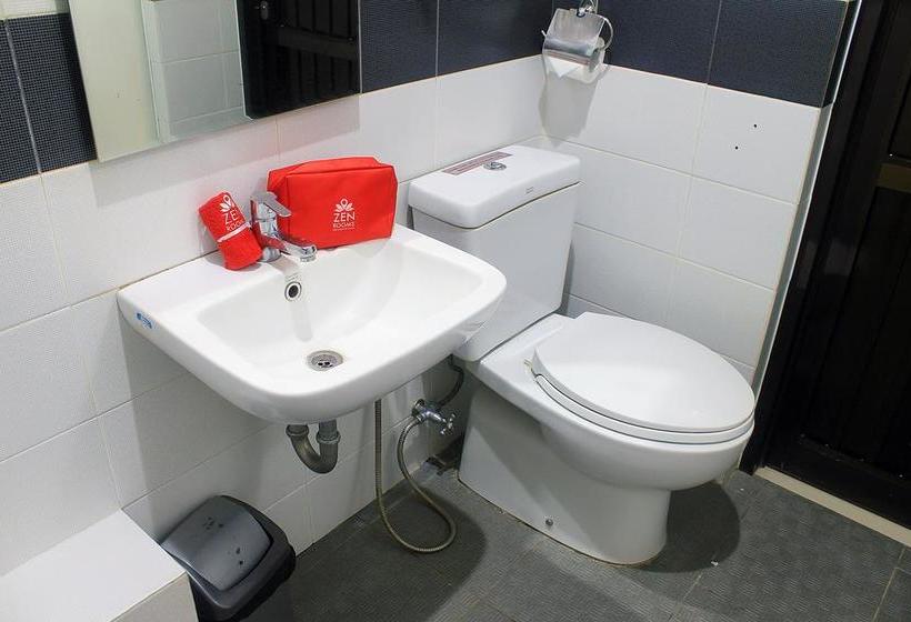 בית מלון כפרי Zen Rooms Lengkong Besar