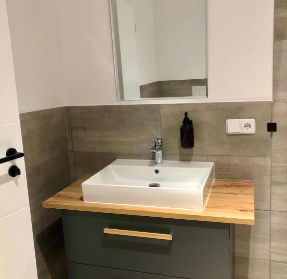 בית מלון כפרי Zur Linde Dein Self Check In