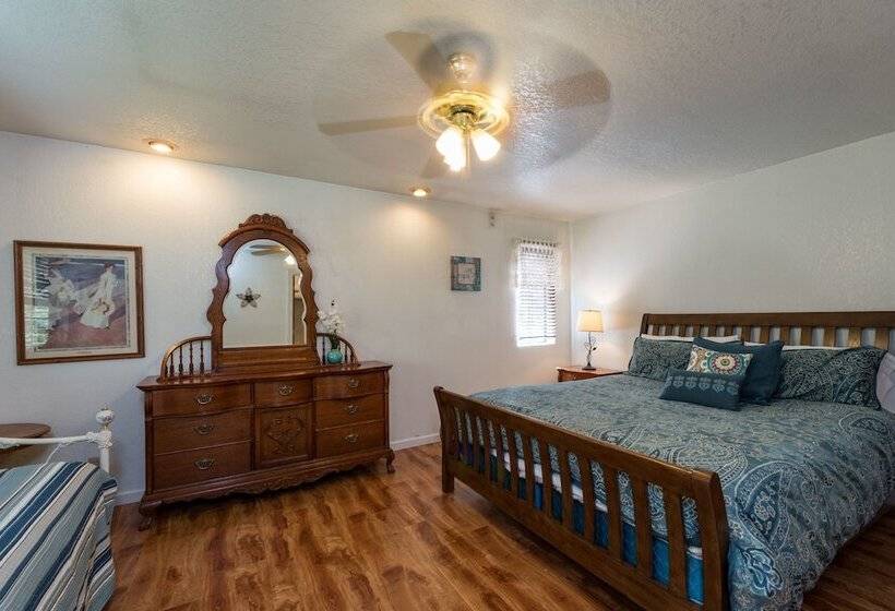 Inside Yosemite Mountain Beauty