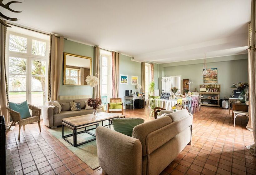 ペンション La Ferme D Armenon