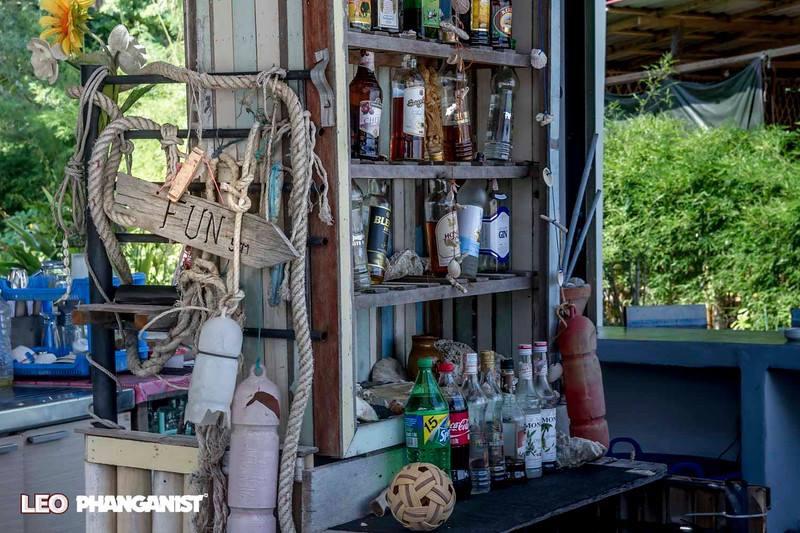 Dancing Elephant Beach Club Hostel