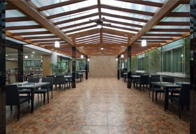 Schronisko Hong Li Lai