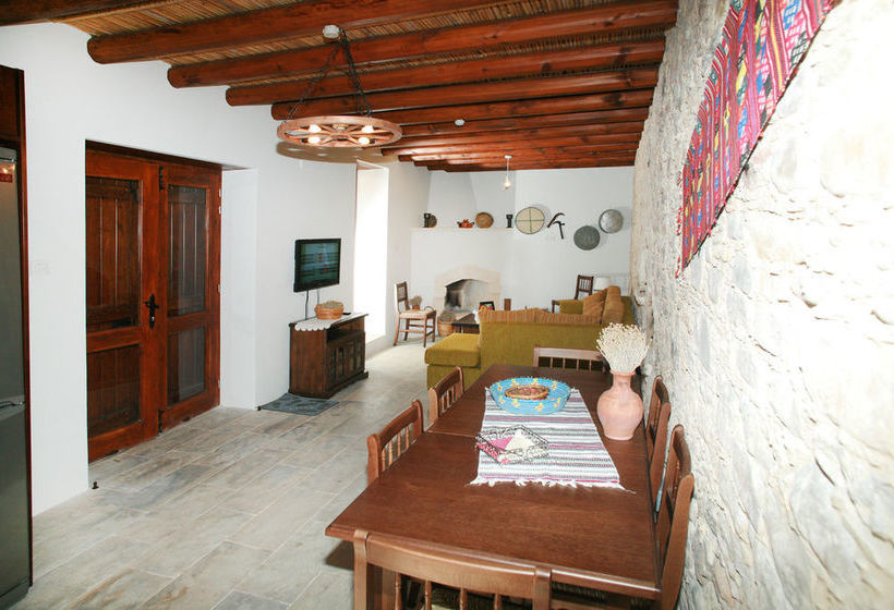 Areti Courtyard Villas