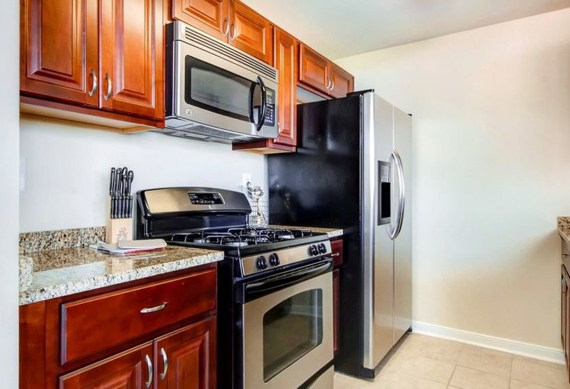 Avalon Mountain View