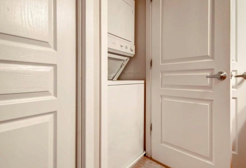 Avalon Mountain View