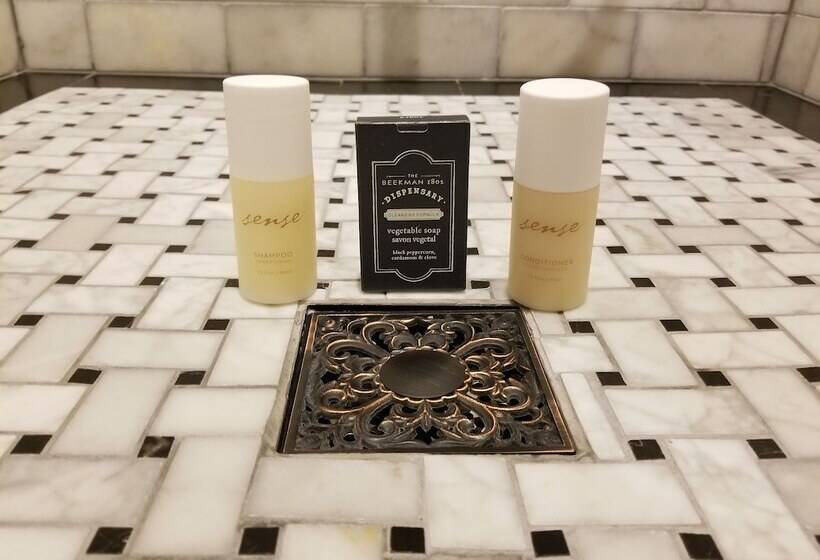 مبيت وإفطار 44 Spanish Street Inn   Adults Only