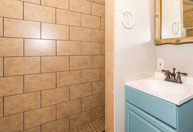 مبيت وإفطار 44 Spanish Street Inn   Adults Only