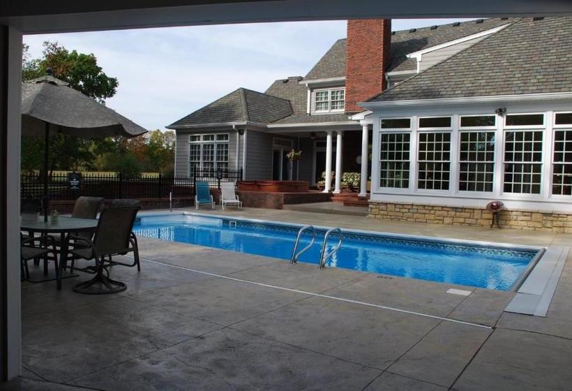 민박 Bluegrass Country Estate