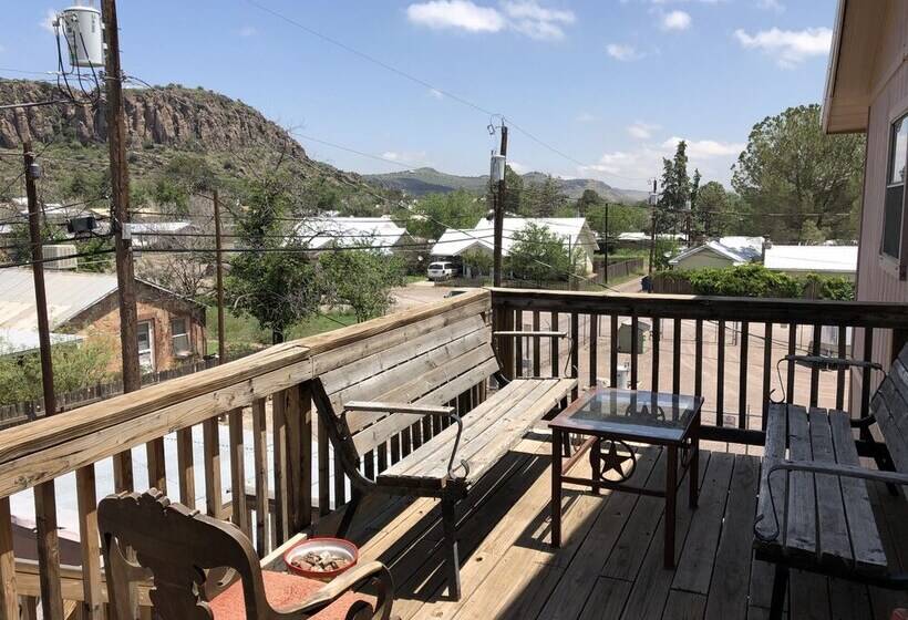 민박 Fort Davis Drug Store