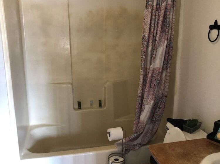 مبيت وإفطار Fort Davis Drug Store