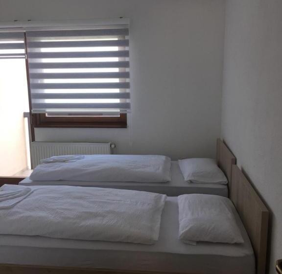 تختخواب و صبحانه Pansion Asim