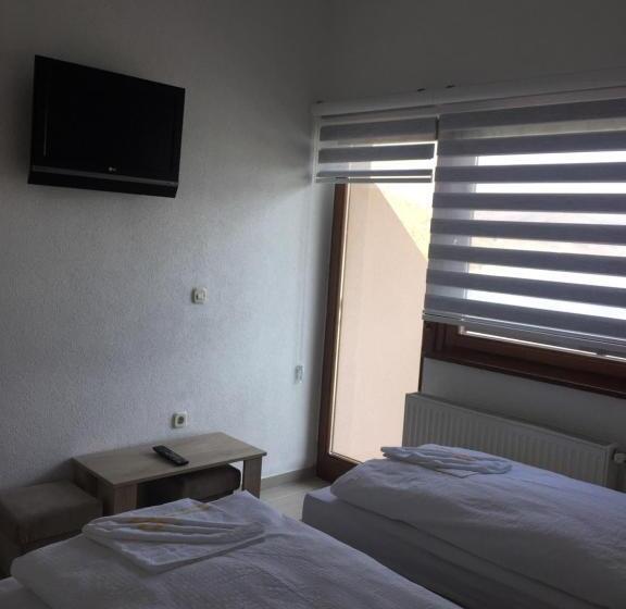 تختخواب و صبحانه Pansion Asim