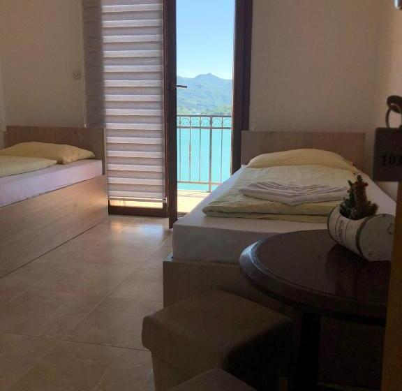 تختخواب و صبحانه Pansion Asim