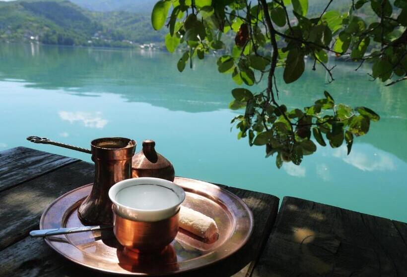 تختخواب و صبحانه Pansion Asim