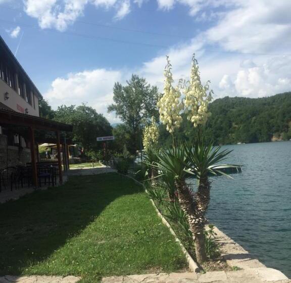 تختخواب و صبحانه Pansion Asim