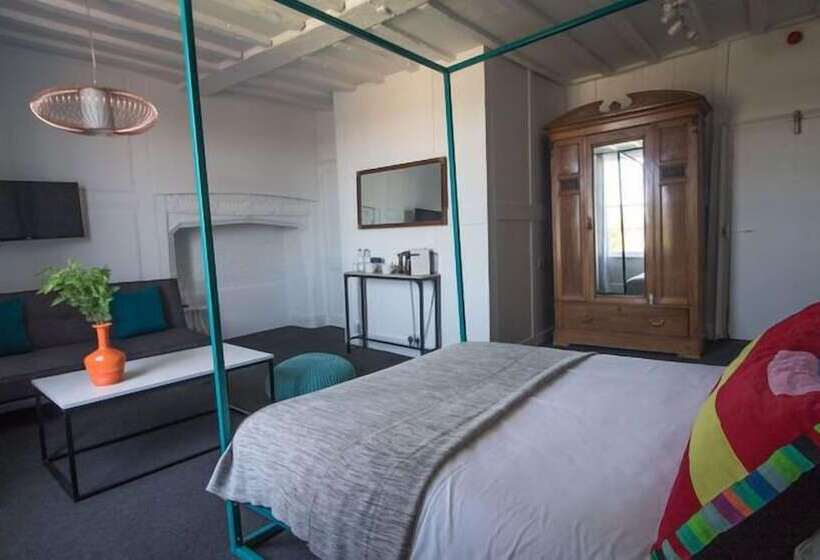 민박 Whitehouse Rye