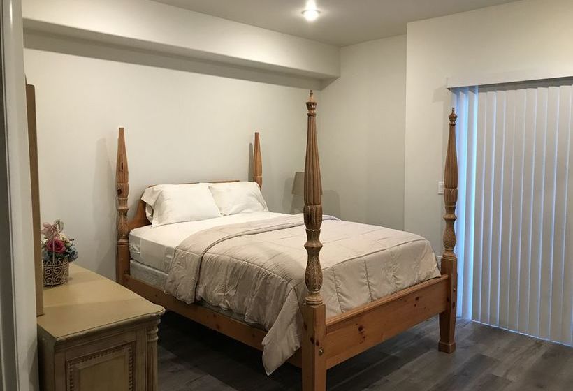 Fully Furnished Apartments near Hollywood
