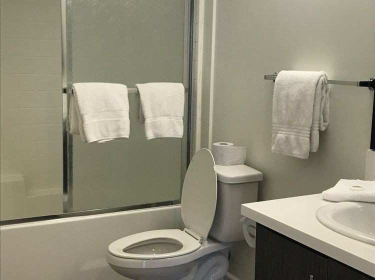 Fully Furnished Apartments near Hollywood