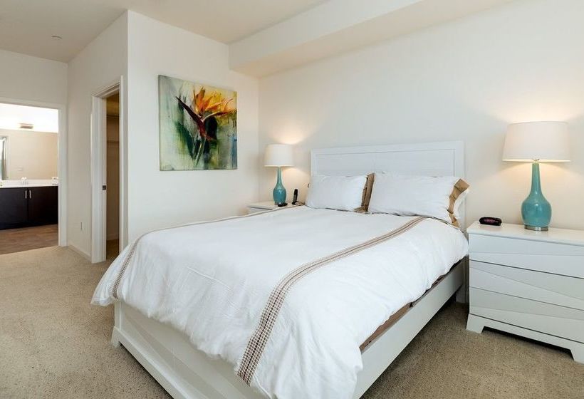 Global Luxury Suites At Epic Way