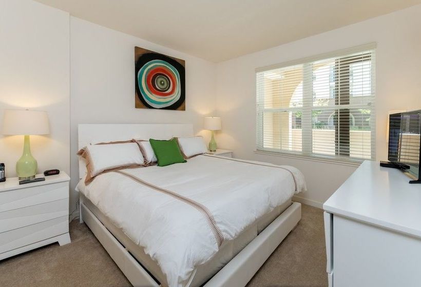 Global Luxury Suites At Epic Way