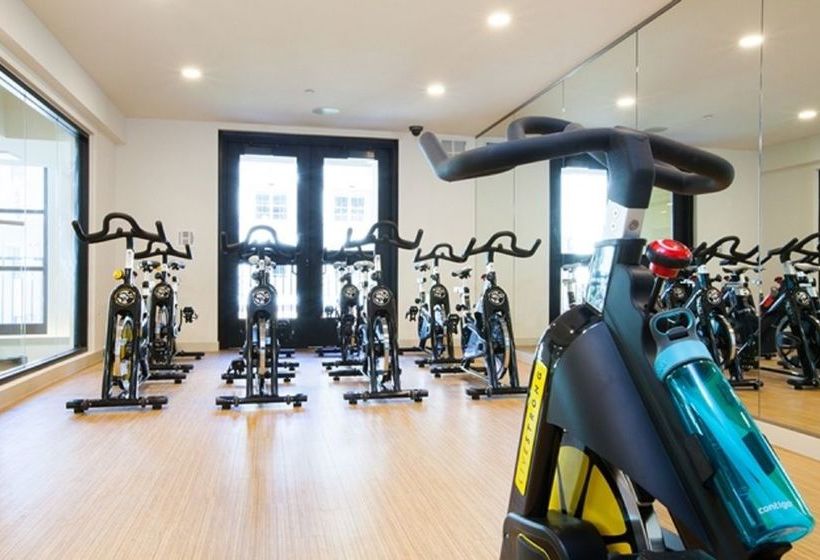 Global Luxury Suites At Epic Way