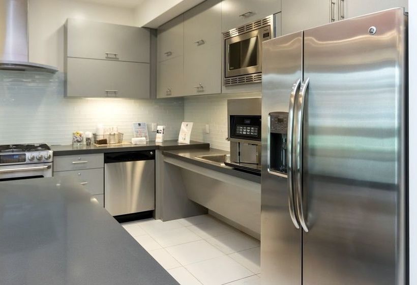 Global Luxury Suites At Epic Way