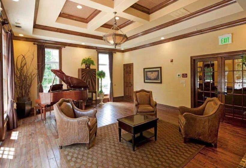 Global Luxury Suites At Forrestal