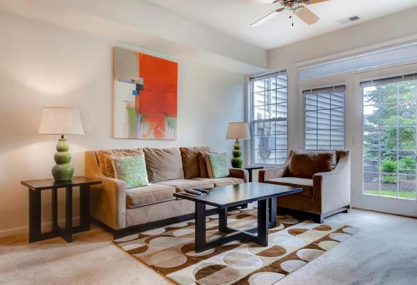 Global Luxury Suites At Forrestal