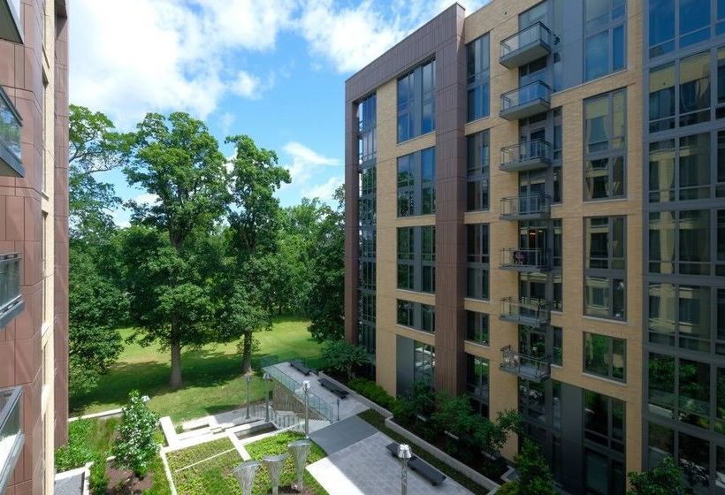 Global Luxury Suites In Downtown Bethesda