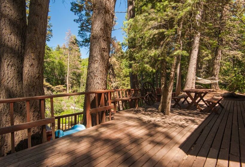 Hideaway Above The Stream