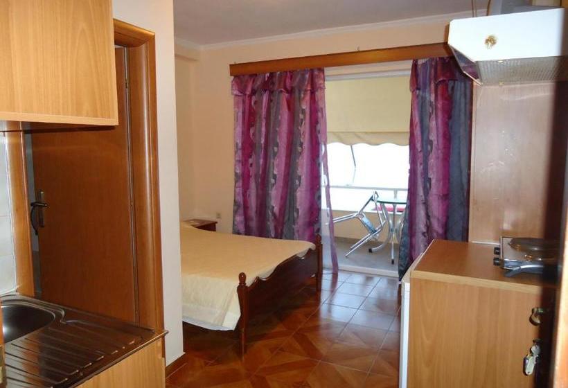 酒店 4 Epoxes Studios