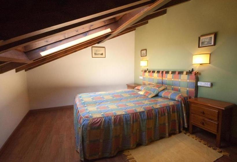 فندق Apartamentos El Cueto De Los Collado