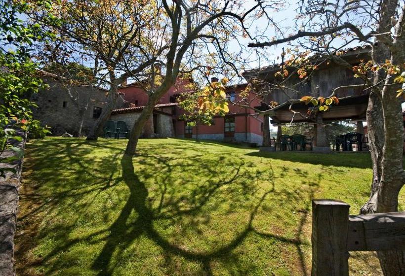 فندق Apartamentos El Cueto De Los Collado